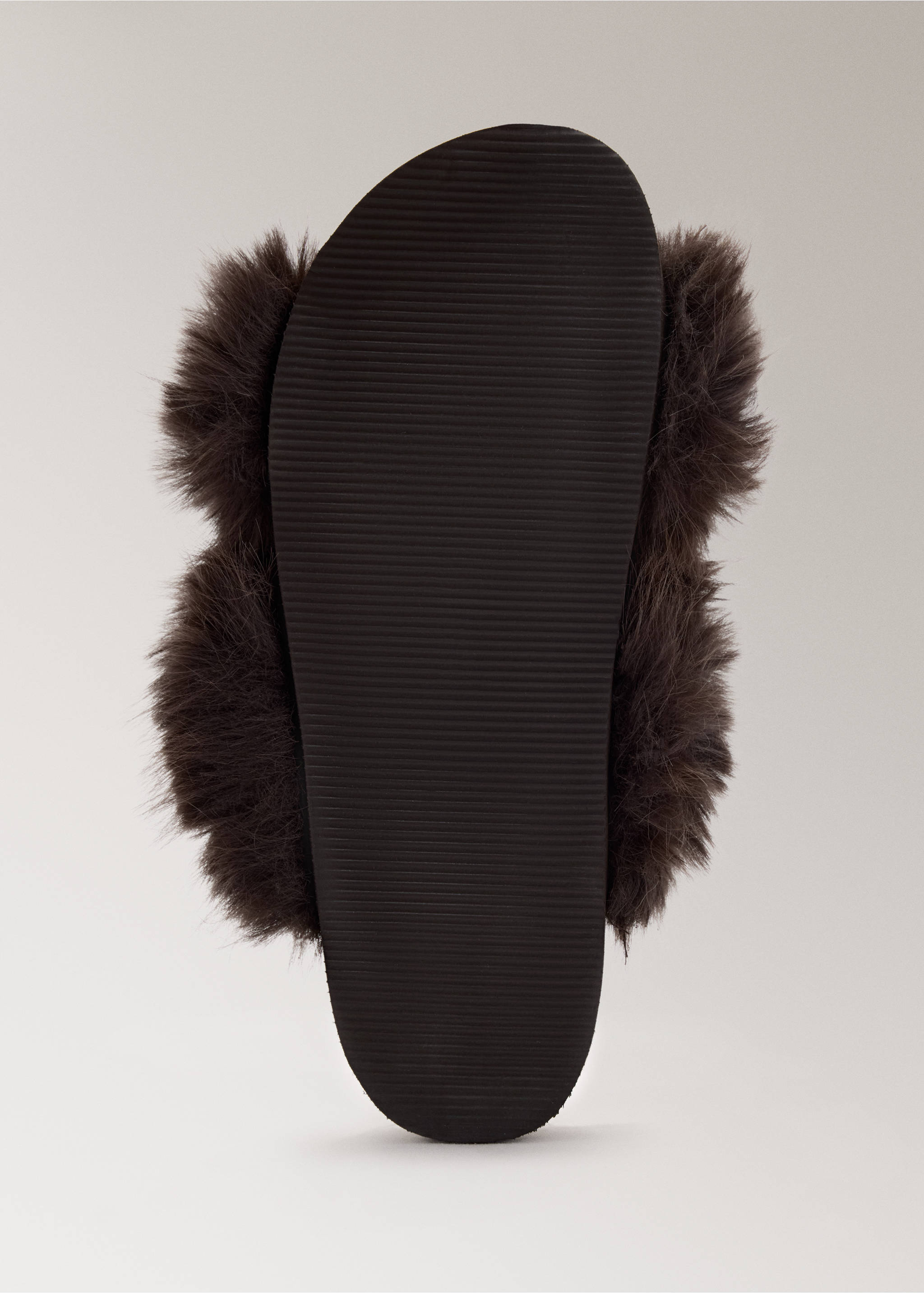 Cross-strap fur slippers - Details of the article 3, Brown. Ref: 37052940-00.
