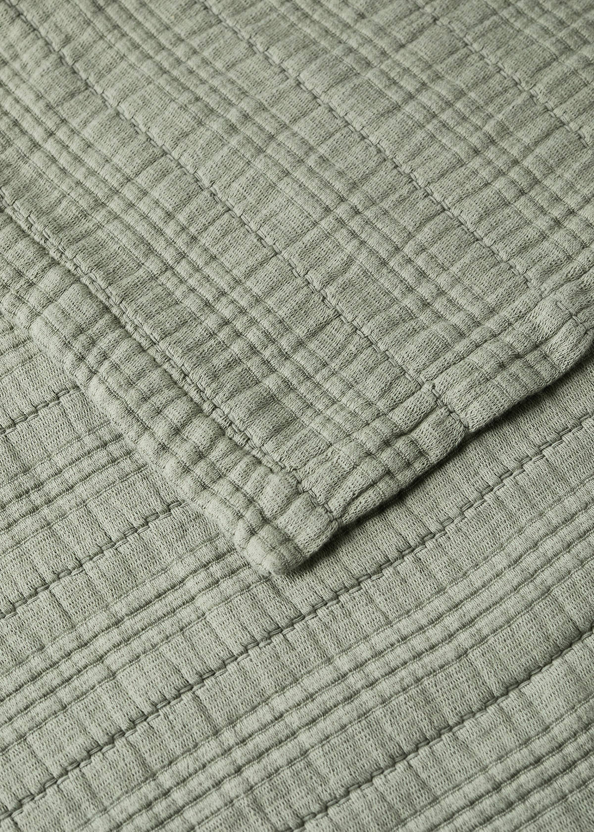 Stückgefärbte Tagesdecke aus Baumwolle für 180/200 cm Bett — Grün
