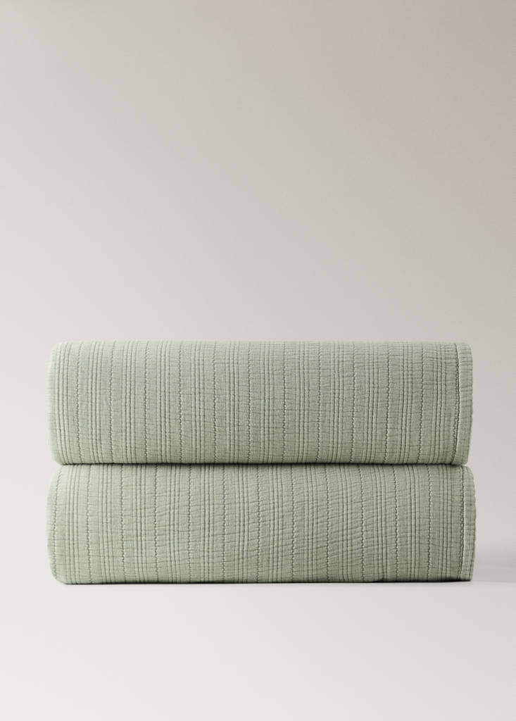 Stückgefärbte Tagesdecke aus Baumwolle für 180/200 cm Bett — Grün