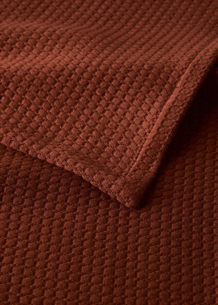 Stückgefärbte Tagesdecke aus Baumwolle für 180/200 cm Bett — Kognac