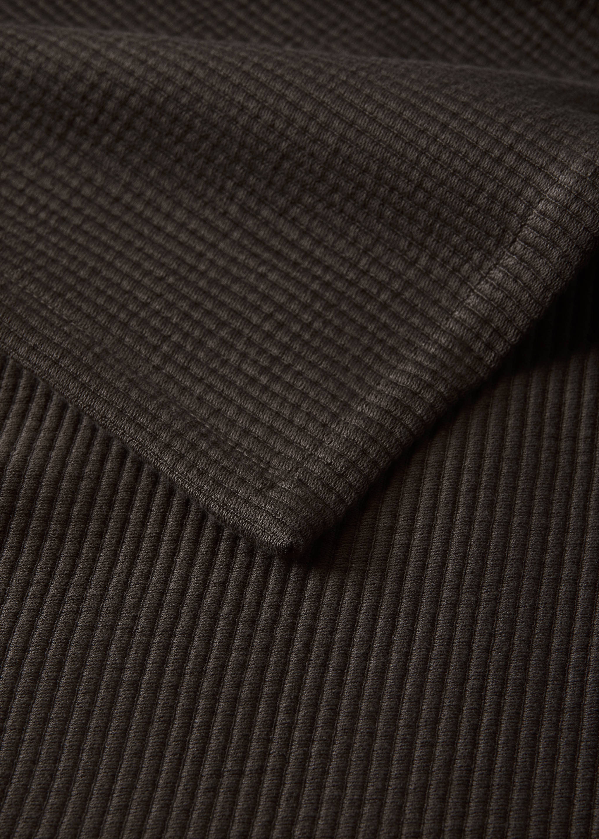 Cotton bedspread, textured relief, garment-dyed, 180/200 cm bed - Details of the article 2
