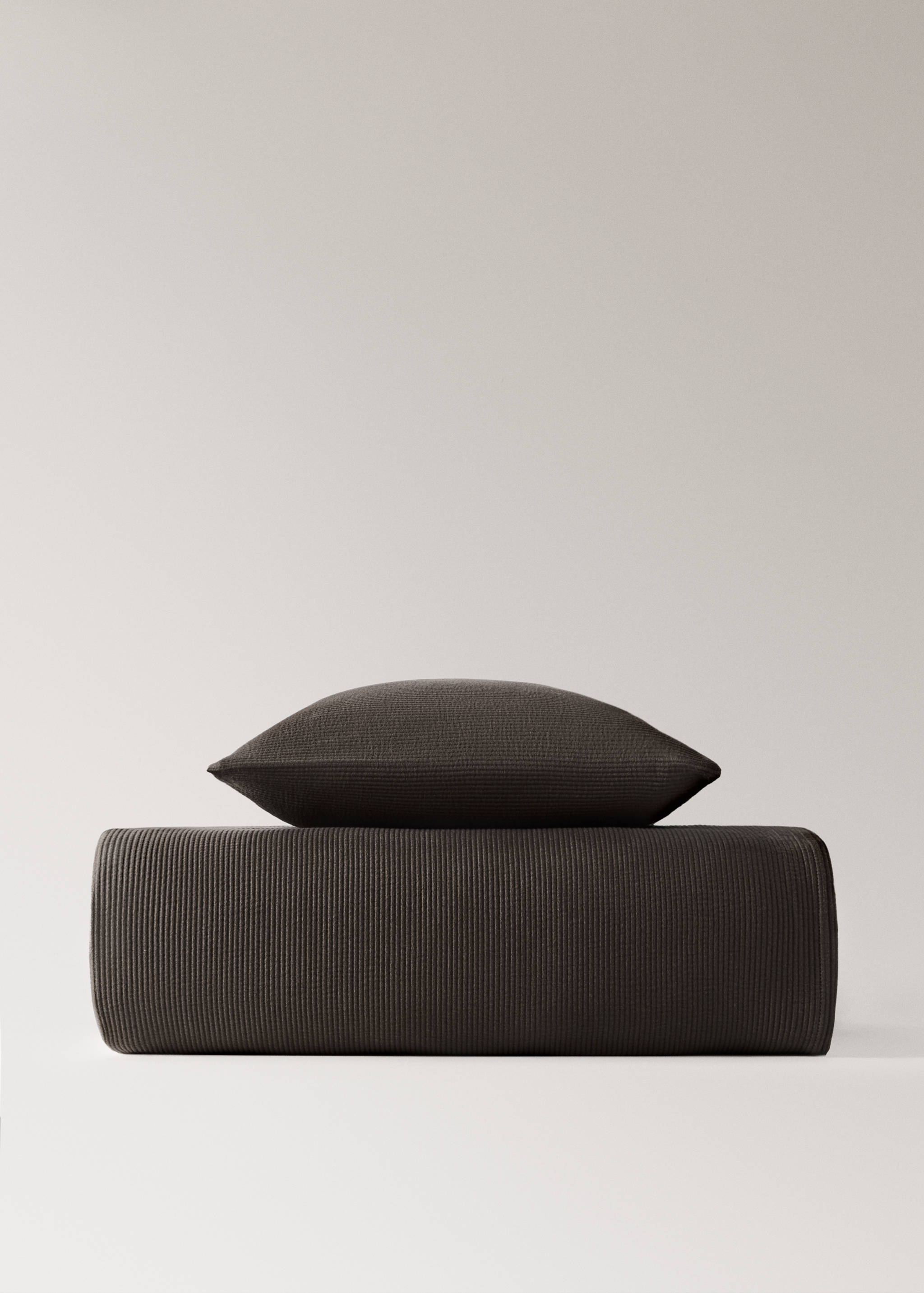 Cotton bedspread, textured relief, garment-dyed, 130/140/150 cm bed - Details of the article 3