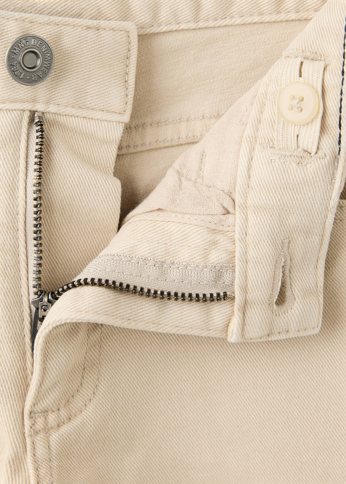 Cotton jeans with rolled-up hems — Beige