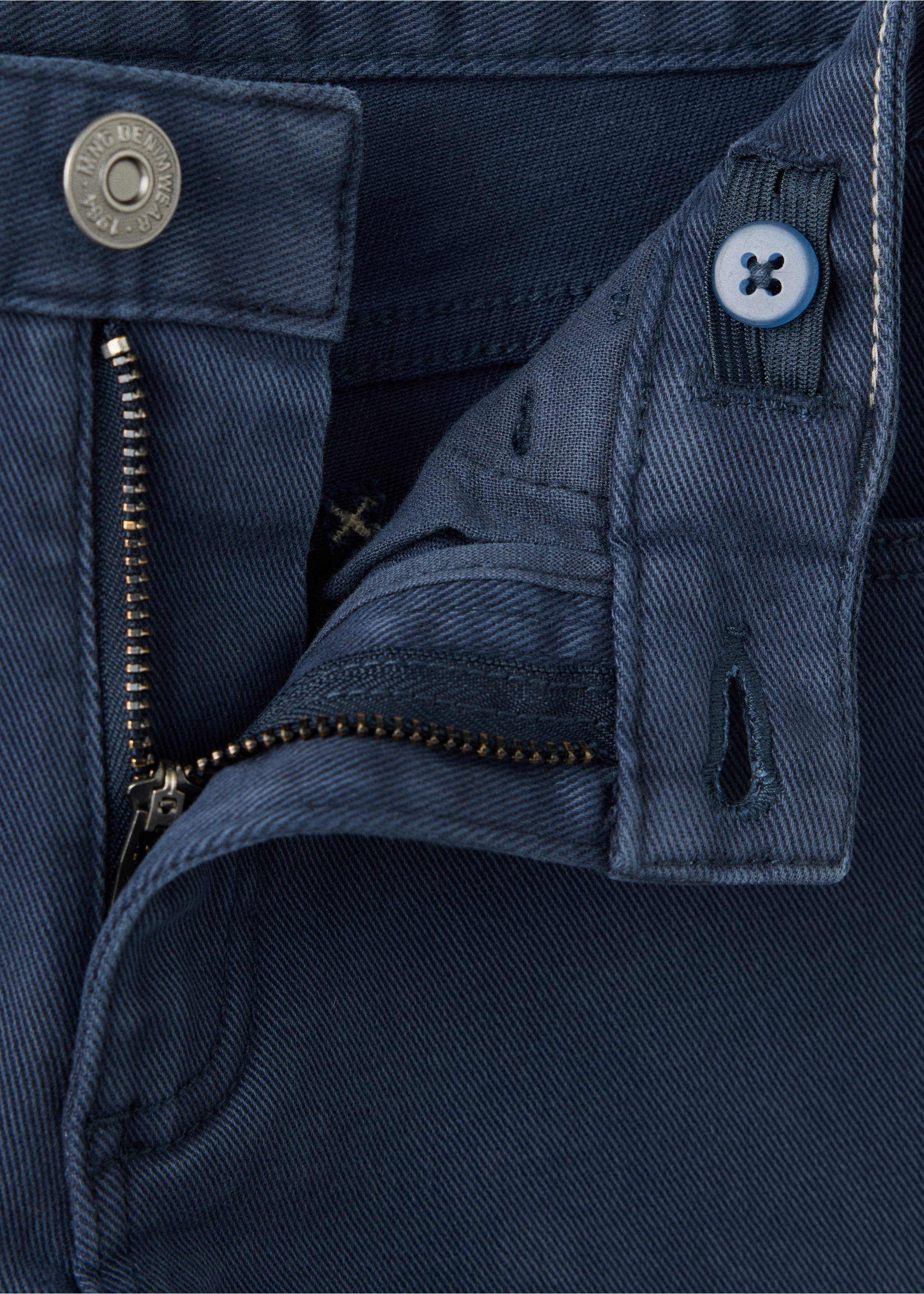 Regular-waist cotton jeans - Details of the article 8, Navy. Ref: 37053275-00.