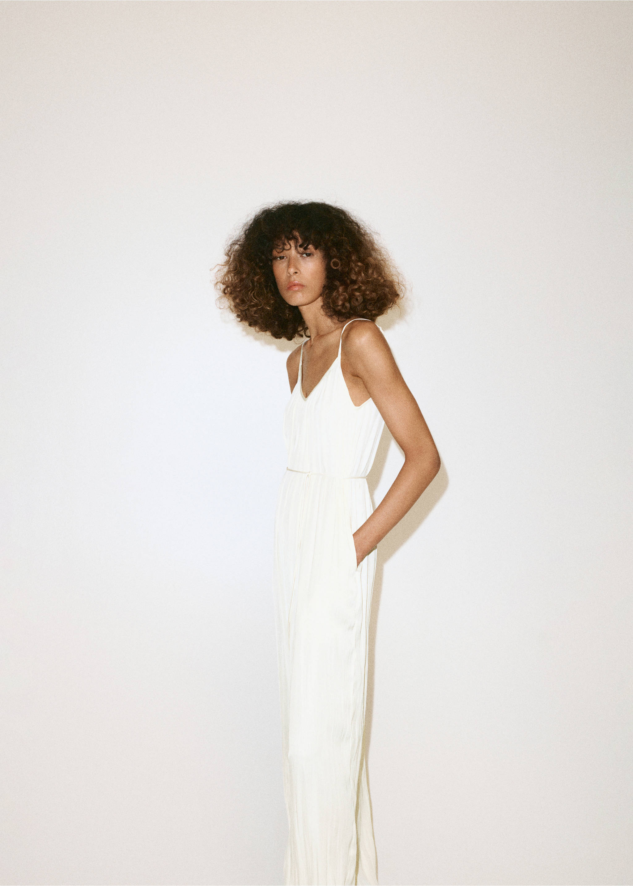 Fluid harem-style jumpsuit - Details of the article 3, Off White. Ref: 37053278-00.