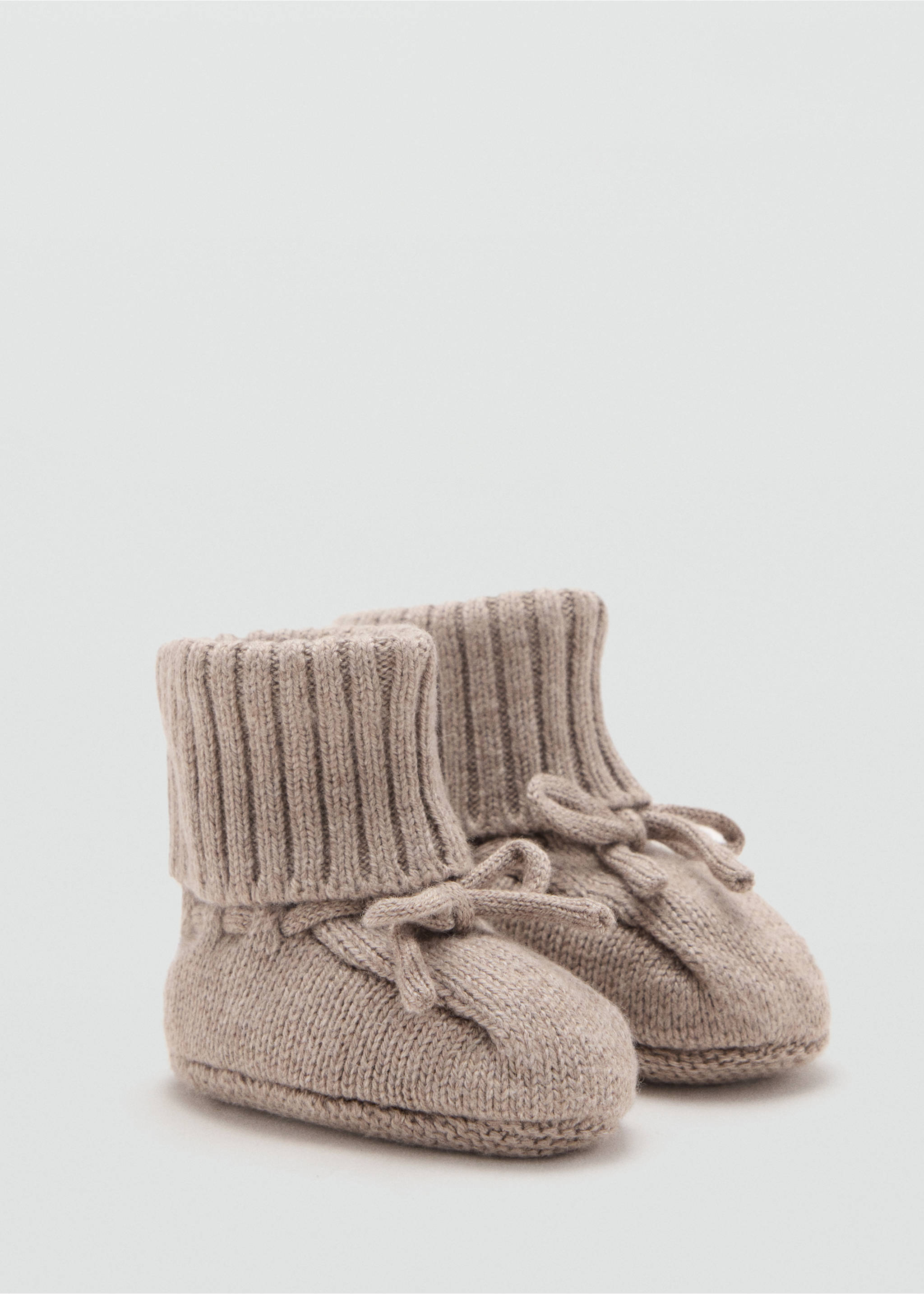 Knitted booties with bow - Reverse of the article, Medium Brown. Ref: 37053282-00.
