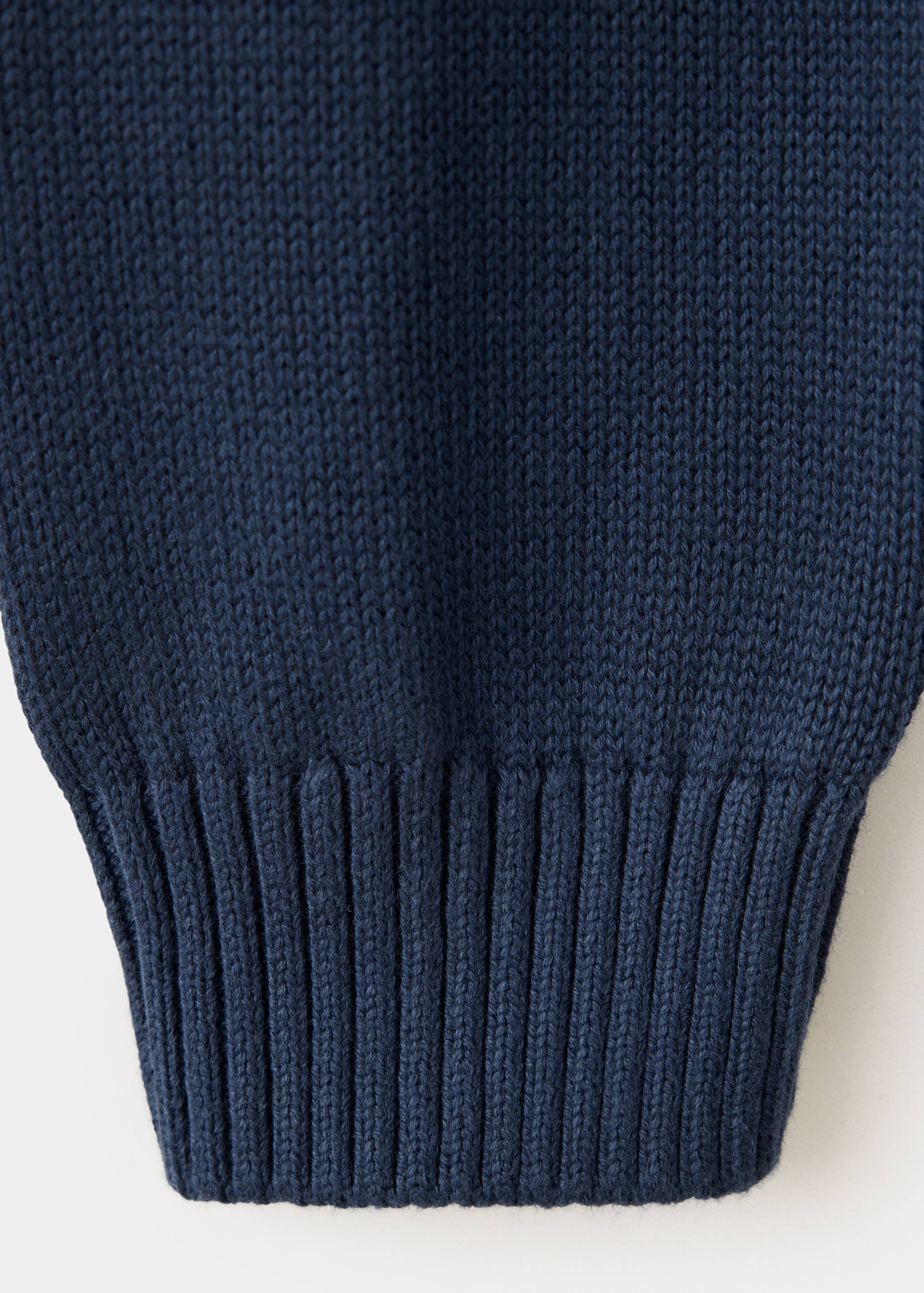 Pull asymétrique en maille 100 % coton - Détail de l'article 0
