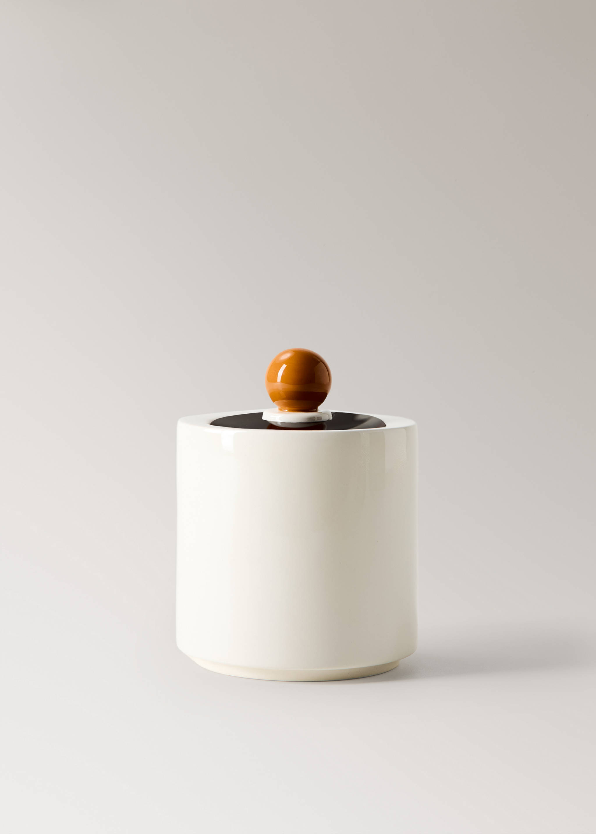 Tall two-tone ceramic decorative box - Article without model