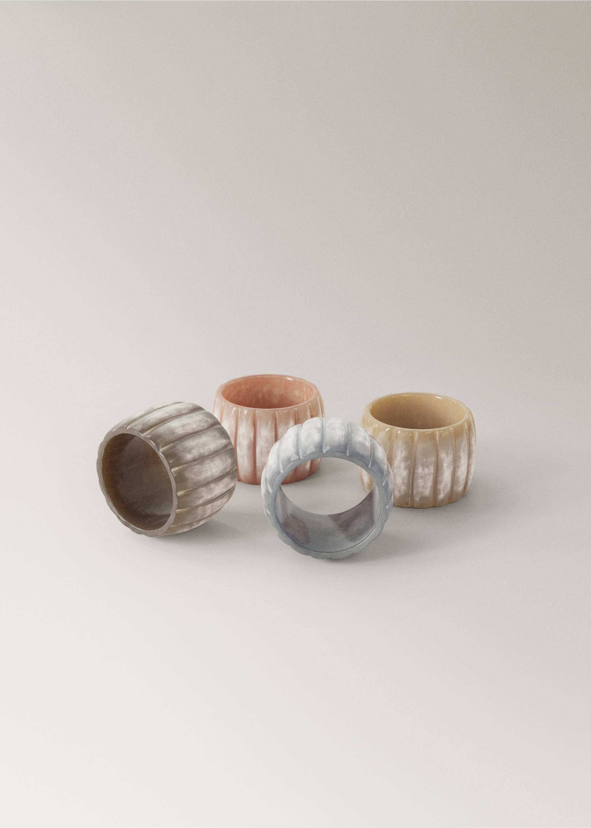 Resin Napkin Holder set of 4 - Details of the article 3, Nude. Ref: 37053297-00.