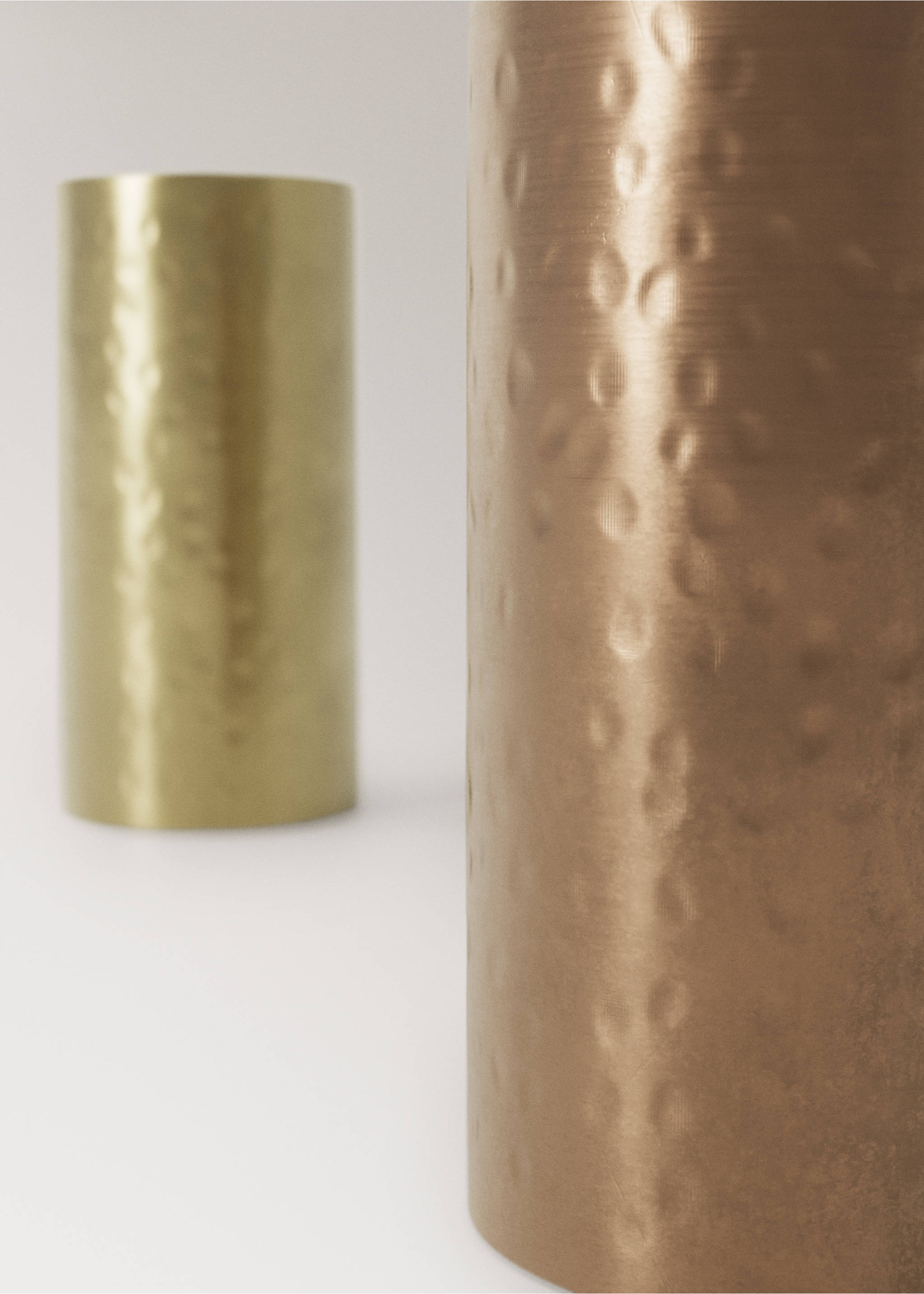 Stainless steel salt and pepper shakers - Details of the article 3, Copper. Ref: 37053300-00.