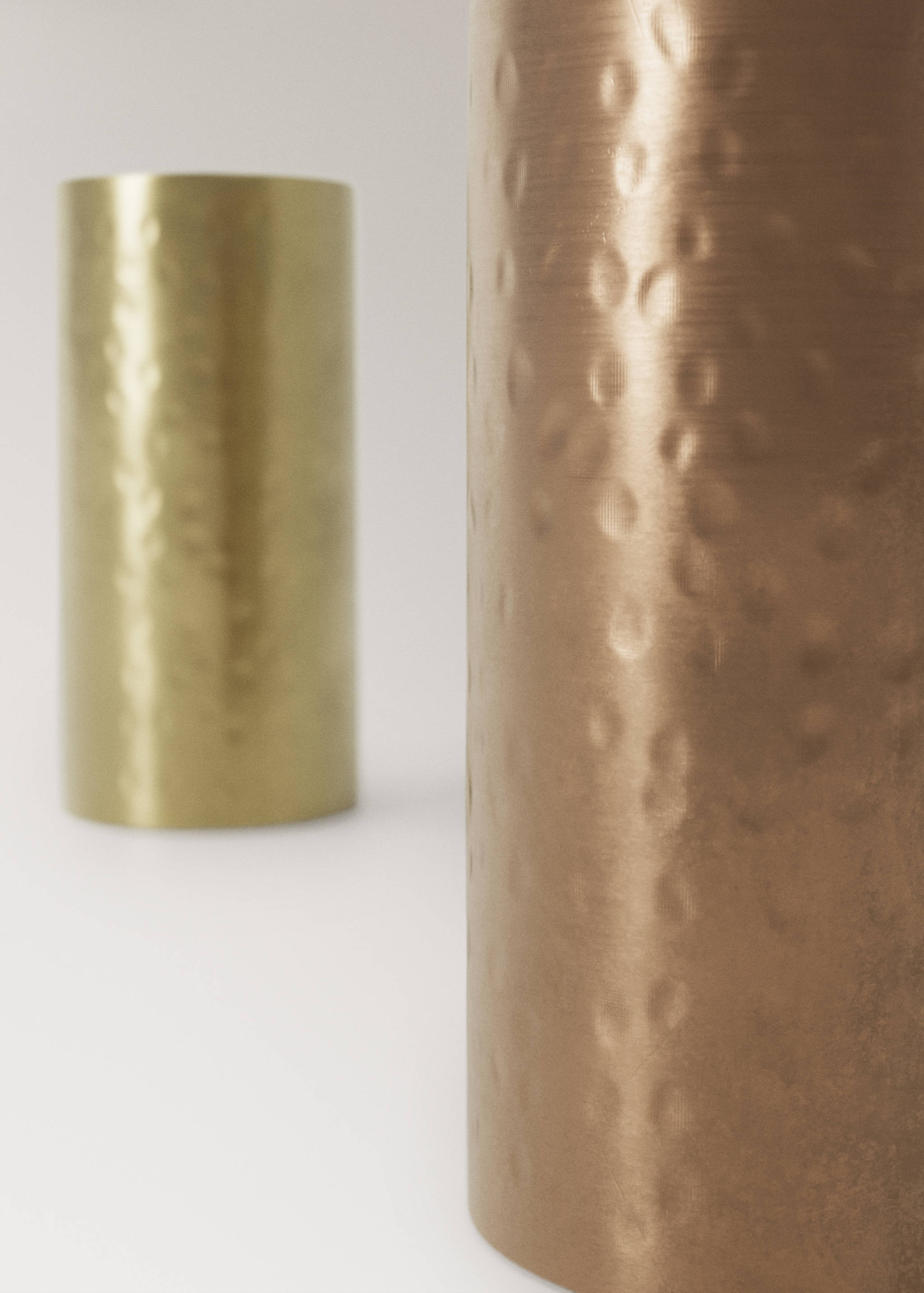 Stainless steel salt and pepper shakers - Details of the article 3