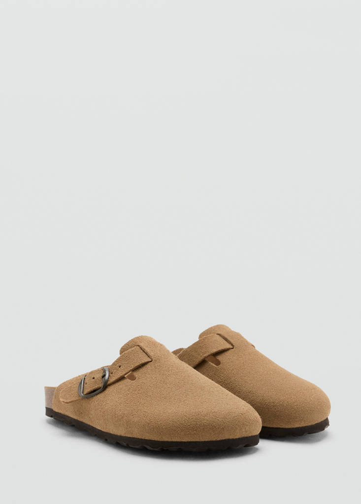 Leather clogs with buckle — Brown