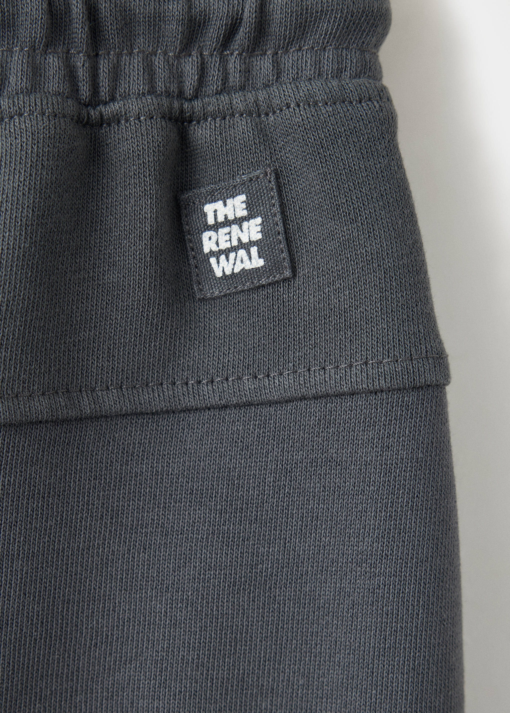 Drawstring jogger trousers - Details of the article 0