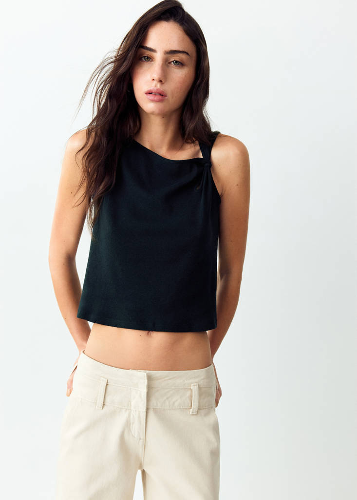 Fine knit top with knot detail — Navy