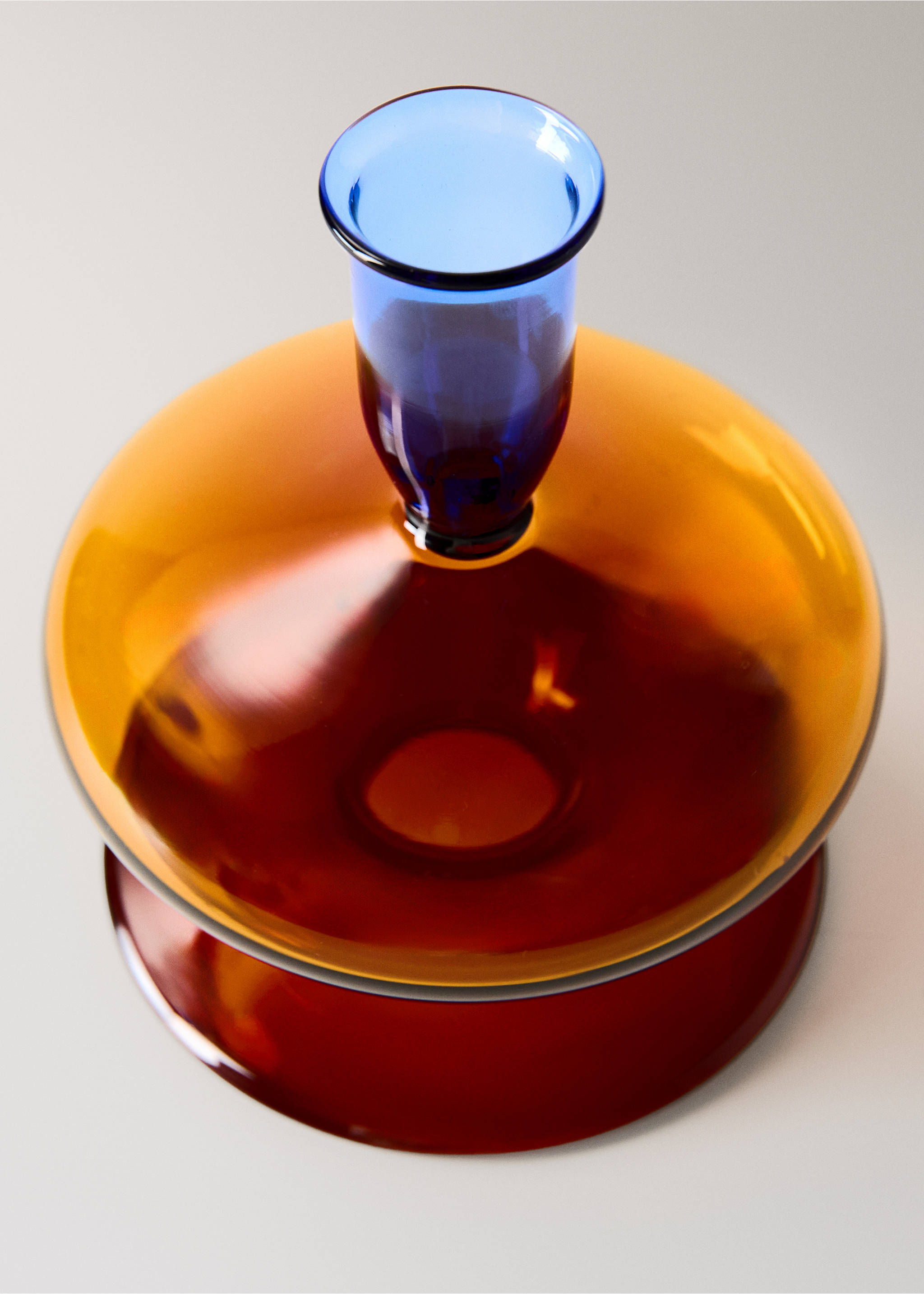 Bicolour borosilicate candelabrum - Details of the article 2, Caramel. Ref: 37053871-00.