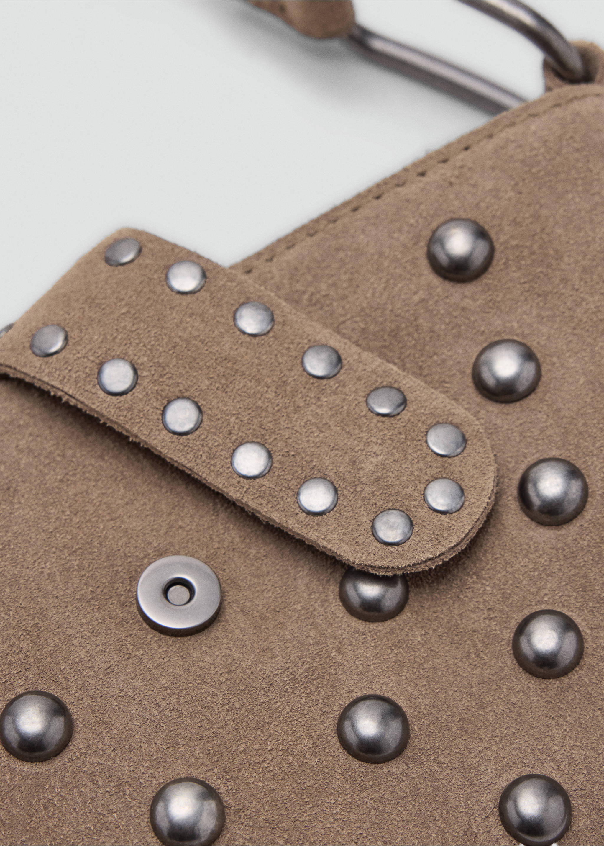 Fringe leather bag - Details of the article 1, Sand. Ref: 37053877-00.