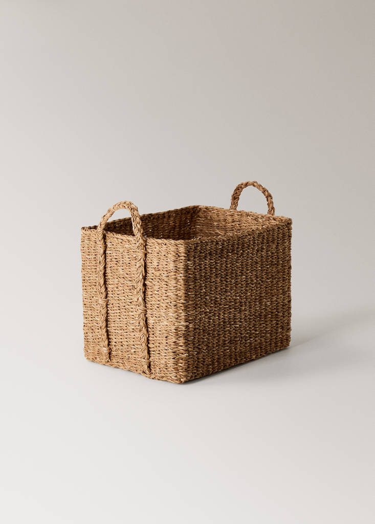 Medium braided seagrass basket with handles — Brown