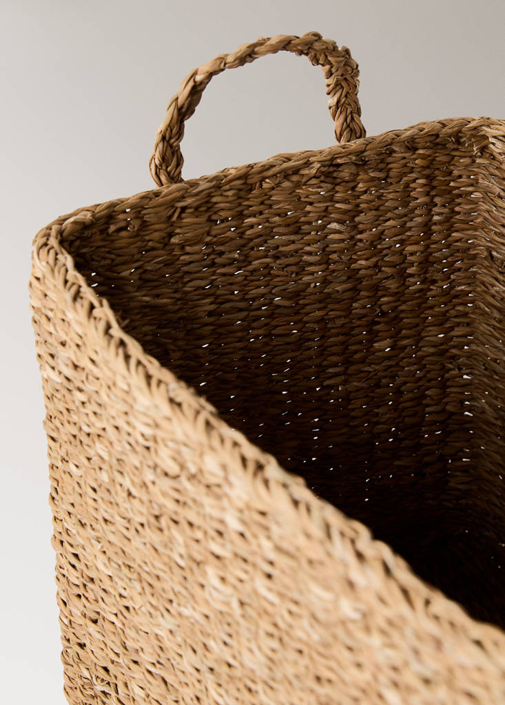 Medium braided seagrass basket with handles — Brown