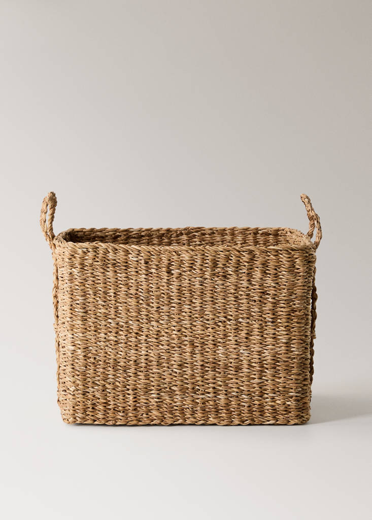 Medium braided seagrass basket with handles — Brown