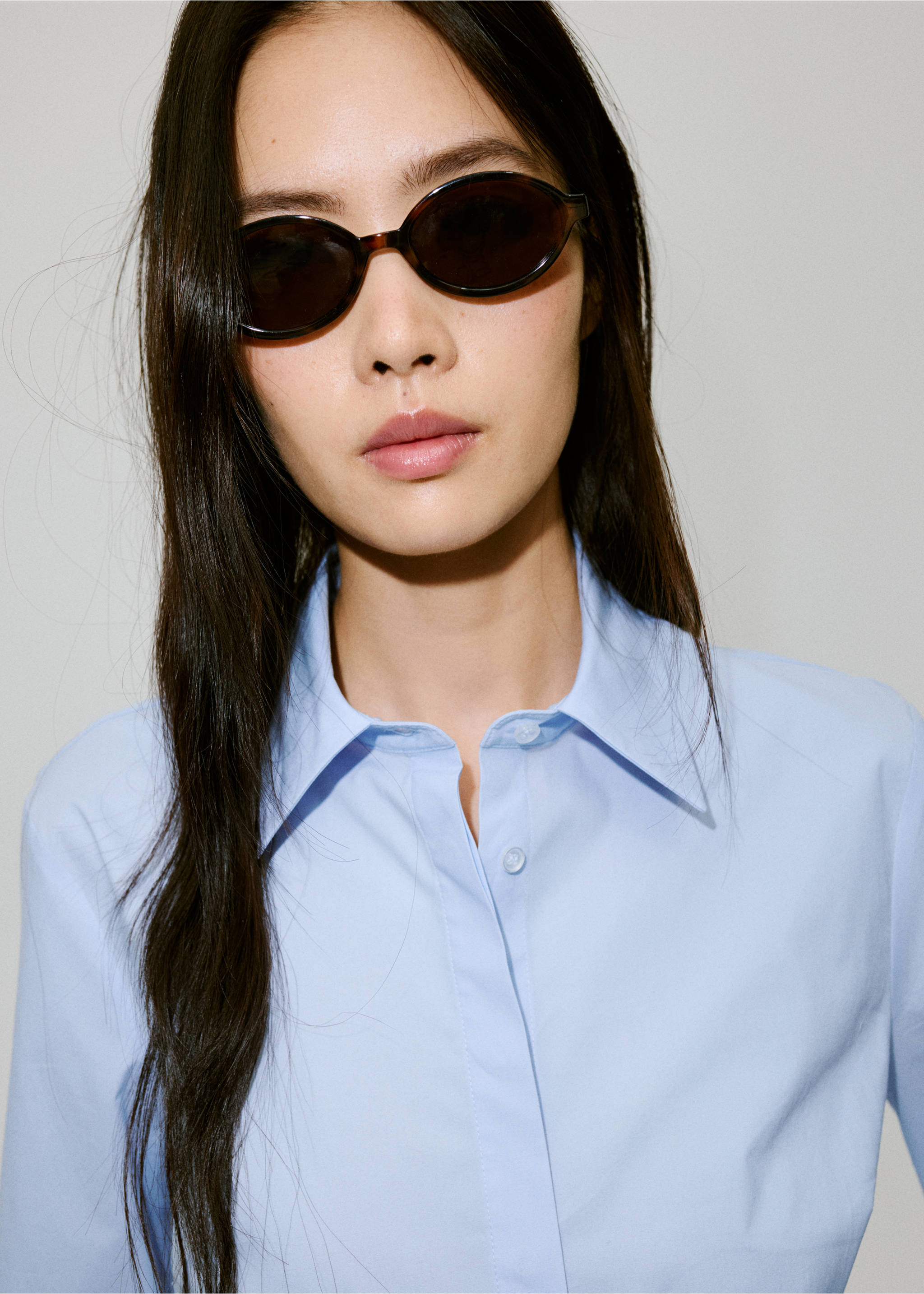 Slim-fit poplin shirt - Details of the article 1, Sky Blue. Ref: 37054068-00.