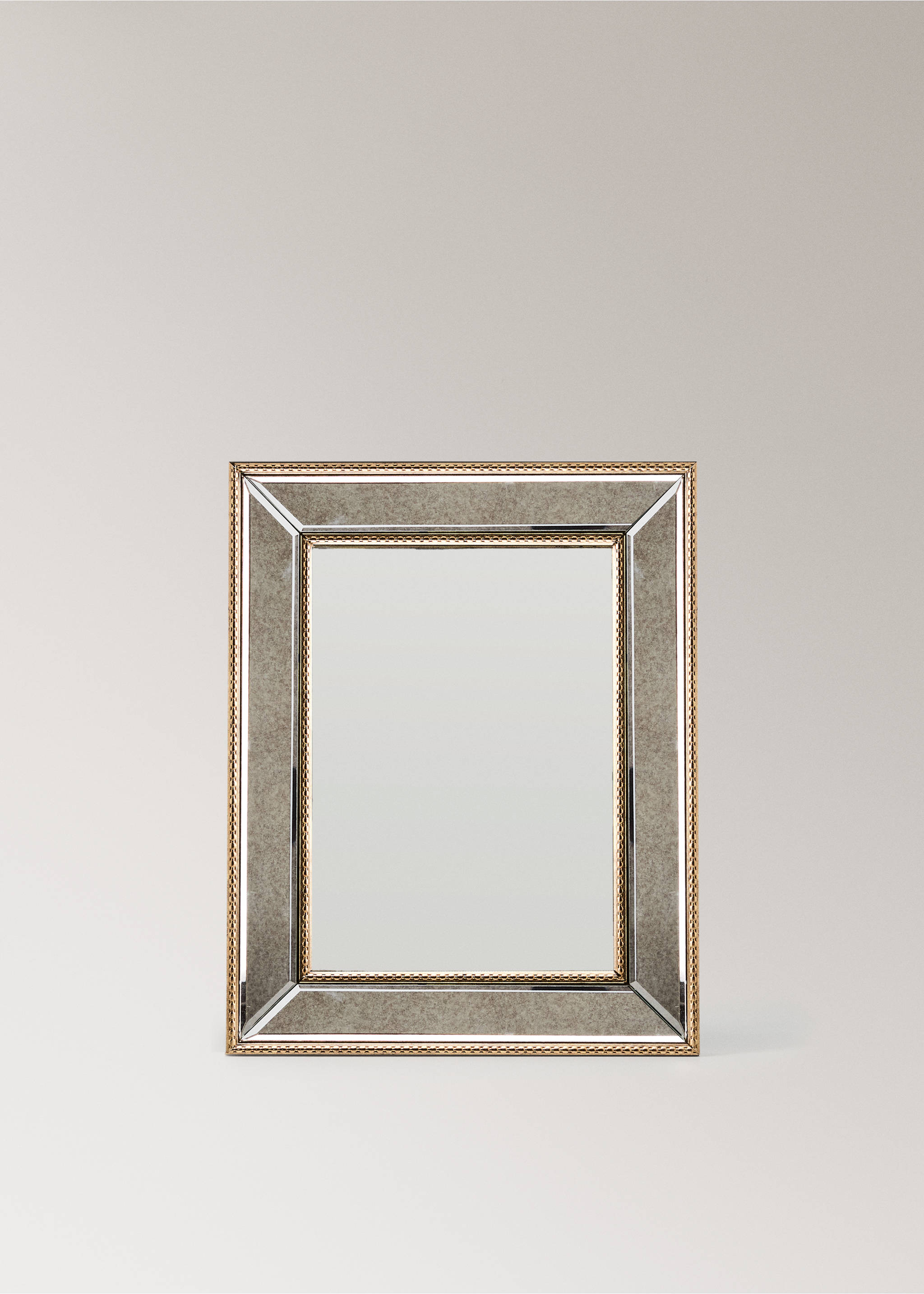 Bevelled wall mirror - Article without model, Gold. Ref: 37054081-00.