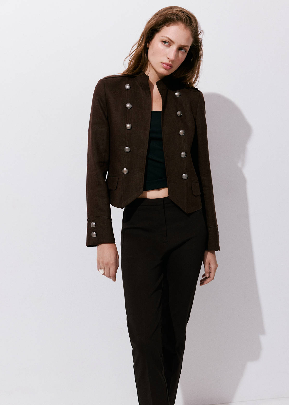 Straight-cut crop trousers — Chocolate
