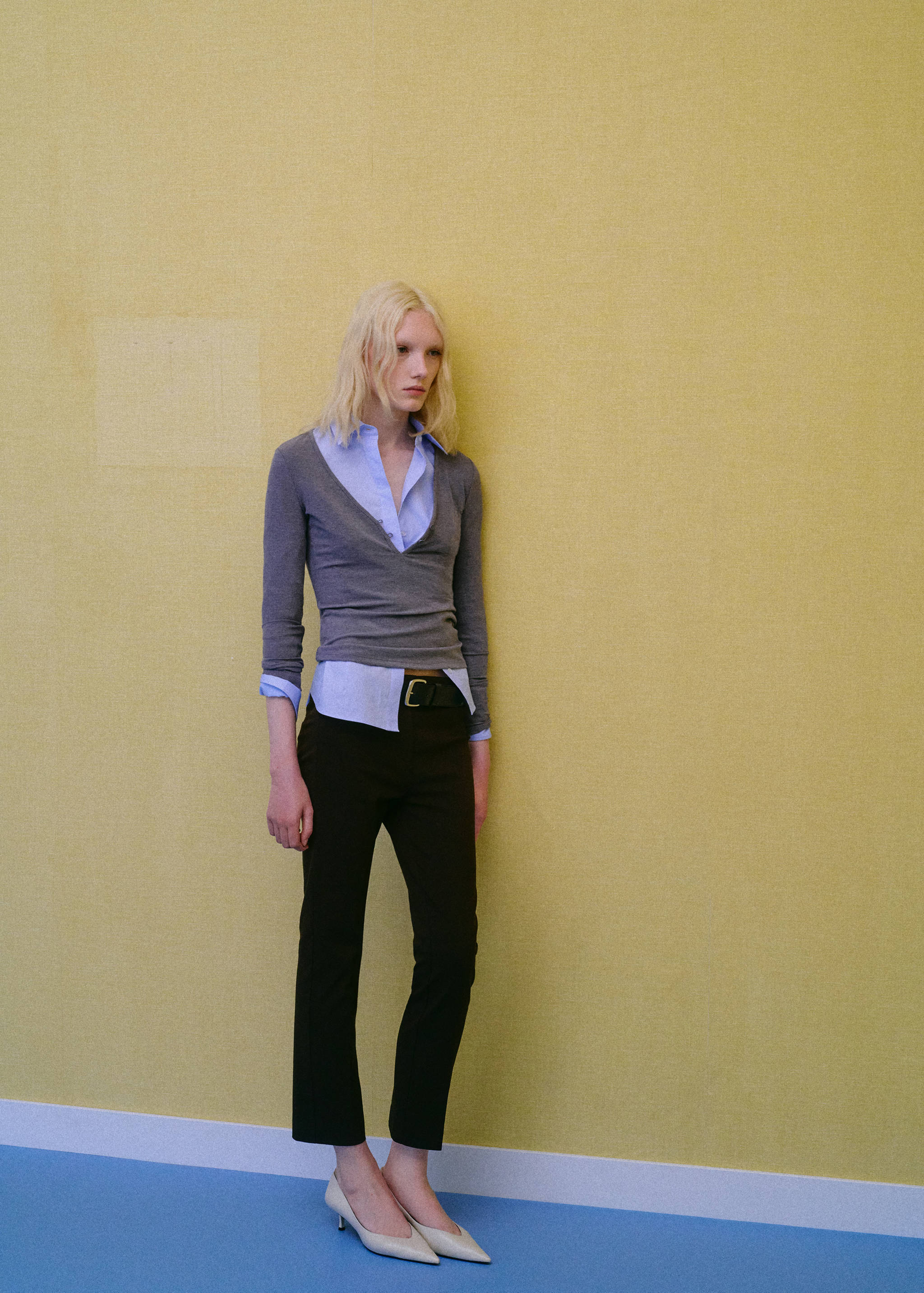 Straight-cut crop trousers - General plane