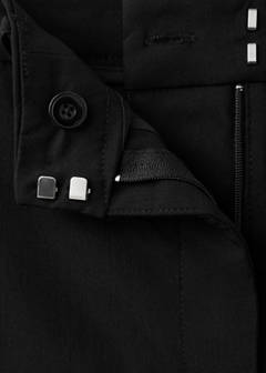 Straight-cut crop trousers — Black 9