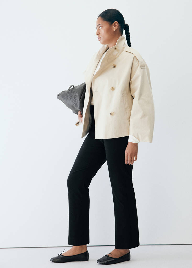 Straight-cut crop trousers — Black