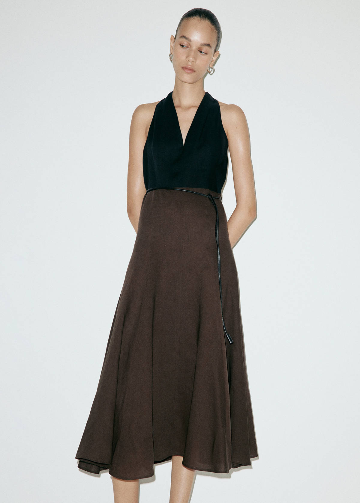 Bicolour lyocell dress with belt — Black