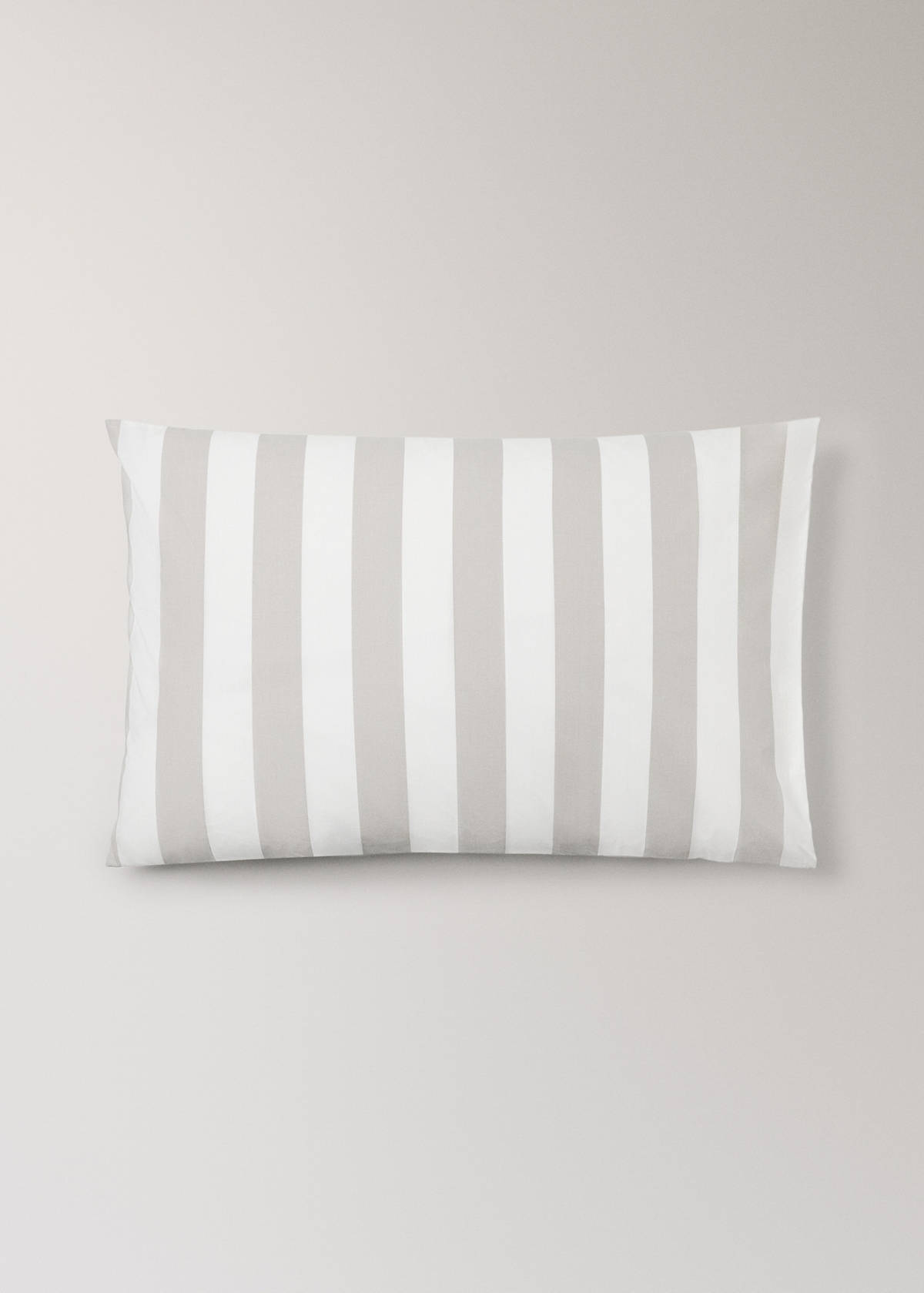 Two striped cotton pillowcases 50x75 cm — Sand