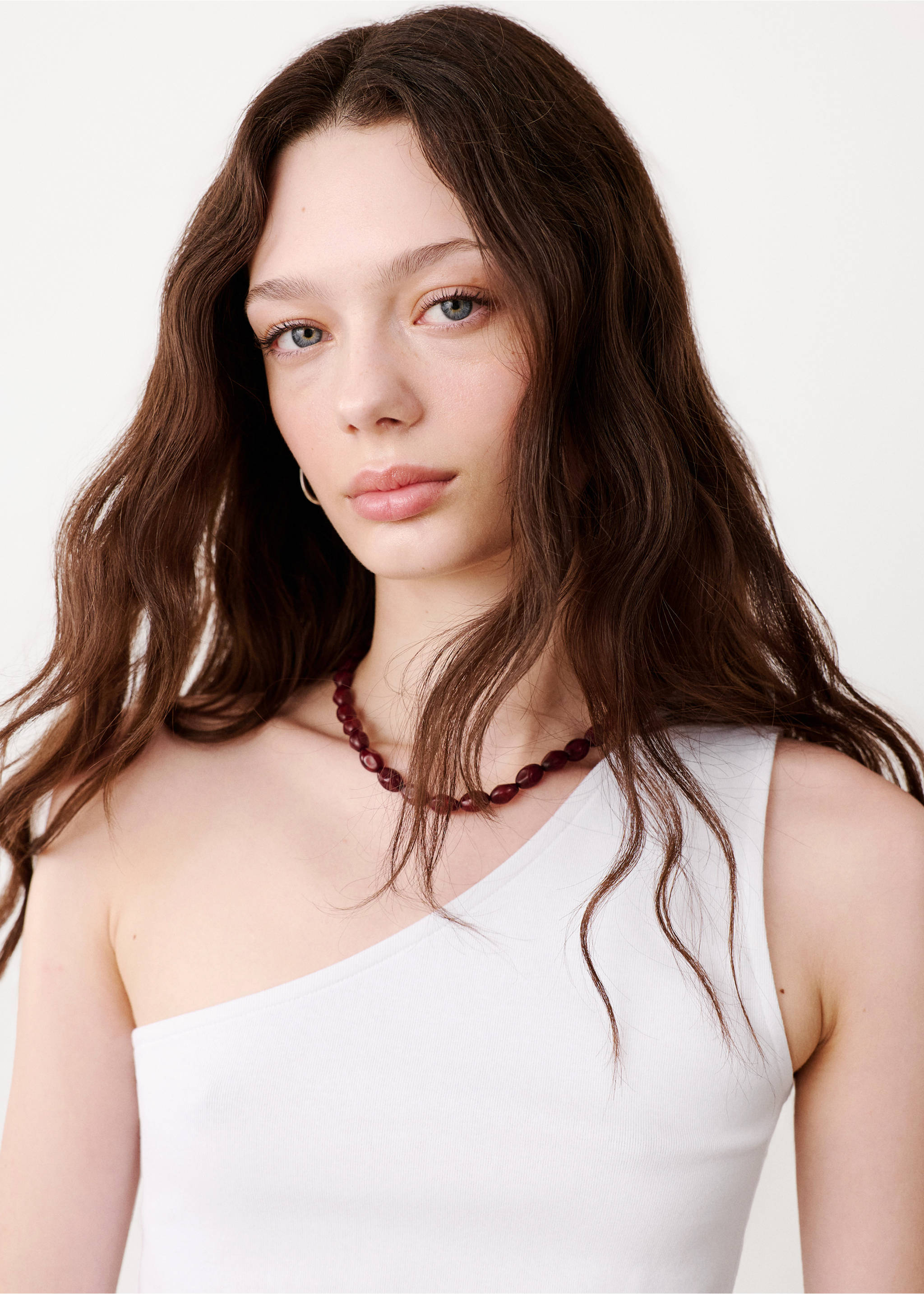 Asymmetric button detail t-shirt - Details of the article 1, Off White. Ref: 37054098-00.