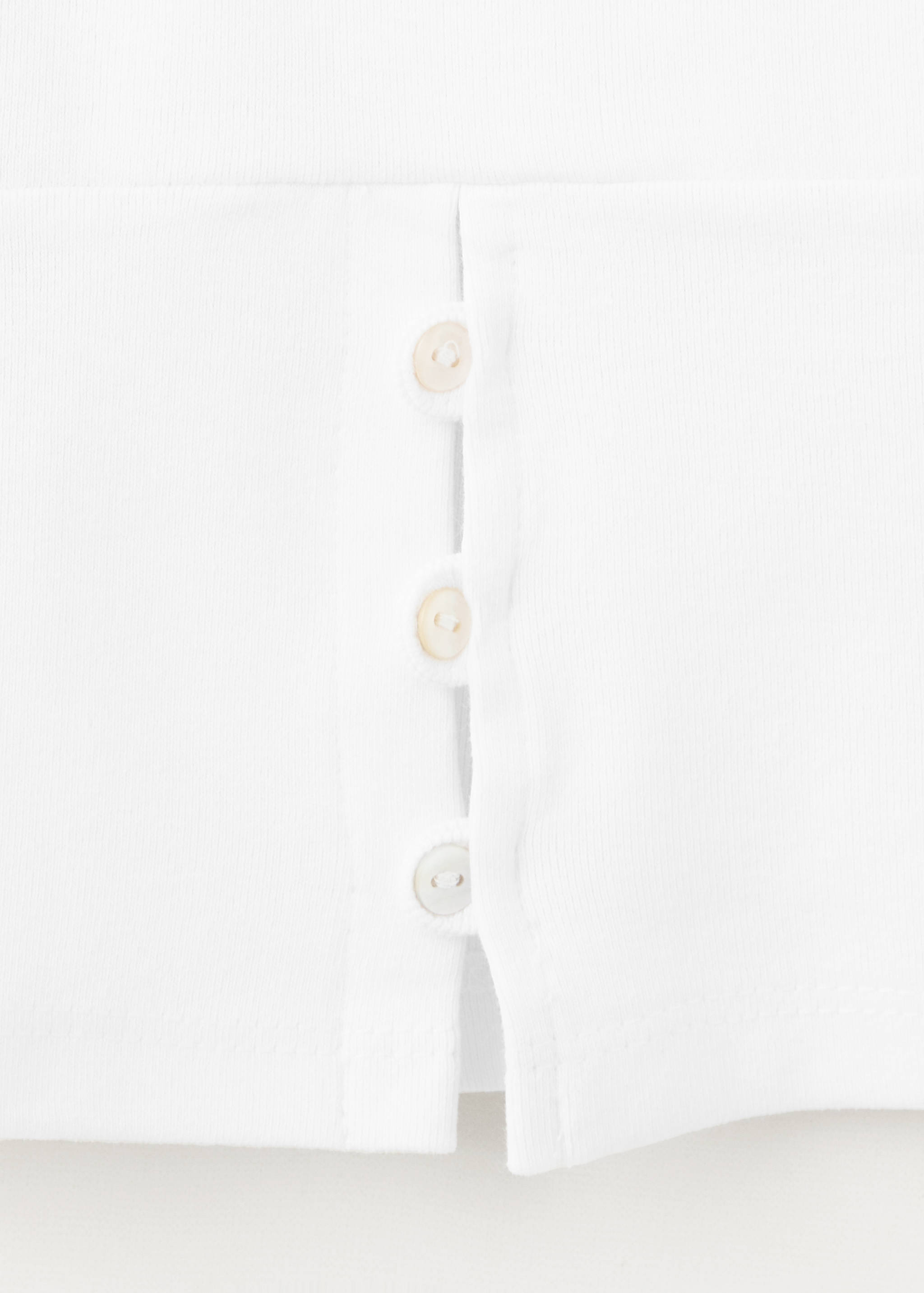 Asymmetric button detail t-shirt - Details of the article 8