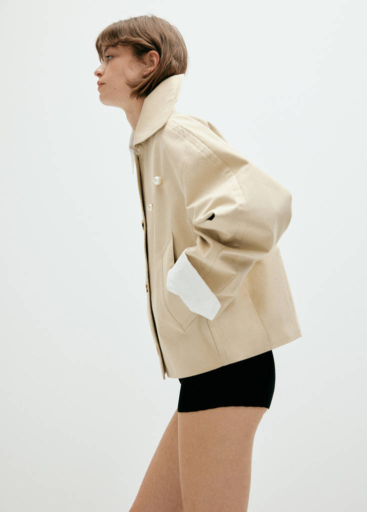 Waxed short trench coat — Beige