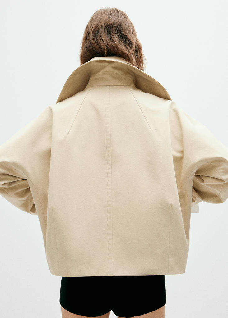 Waxed short trench coat — Beige