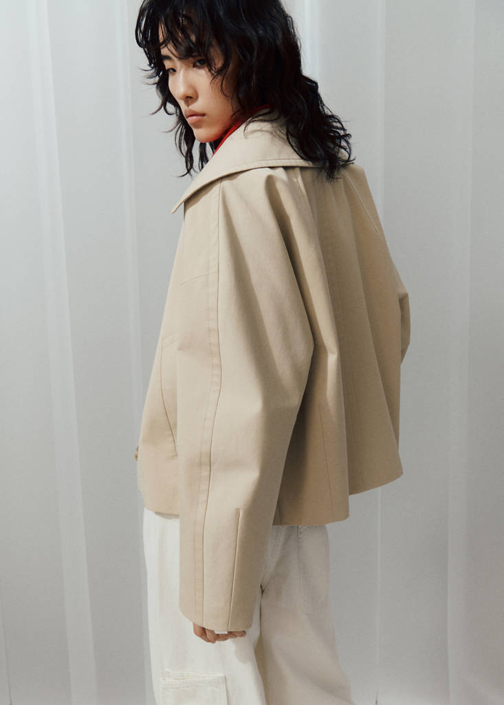 Waxed short trench coat — Beige