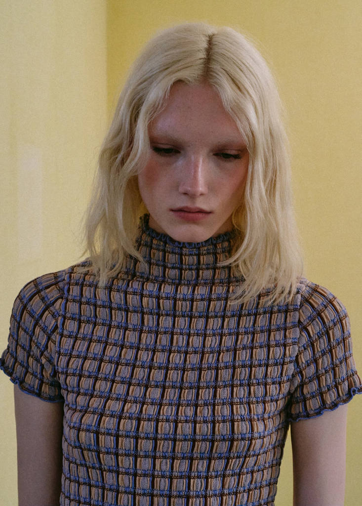 Square textured sweater — White