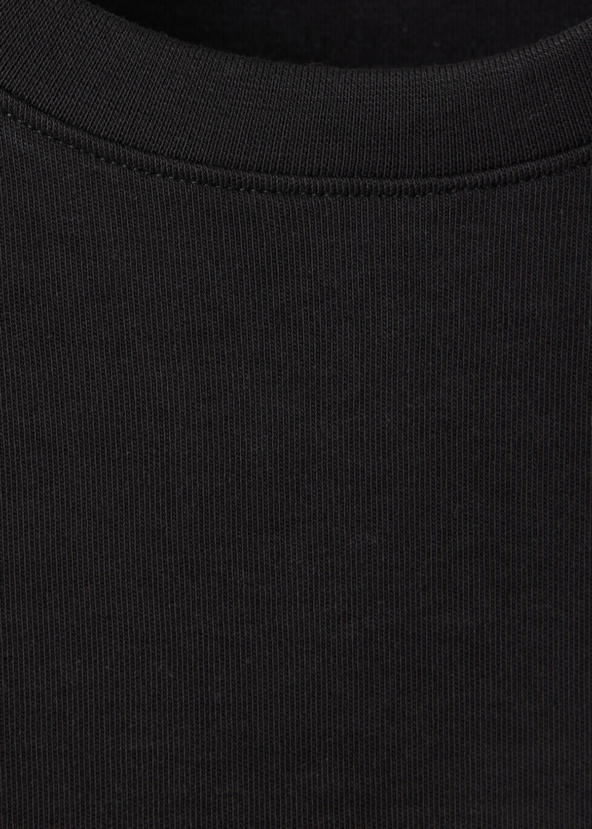 Rounded neck cotton t-shirt — Black