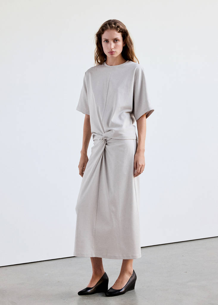Oversized T-shirt with stitching detail — Grey