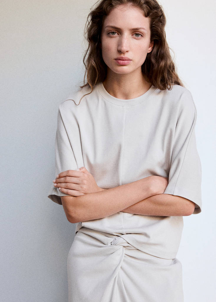 Oversized T-shirt with stitching detail — Grey