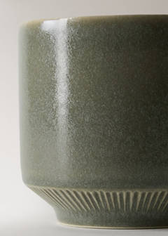 Stoneware container candle — Brown 3