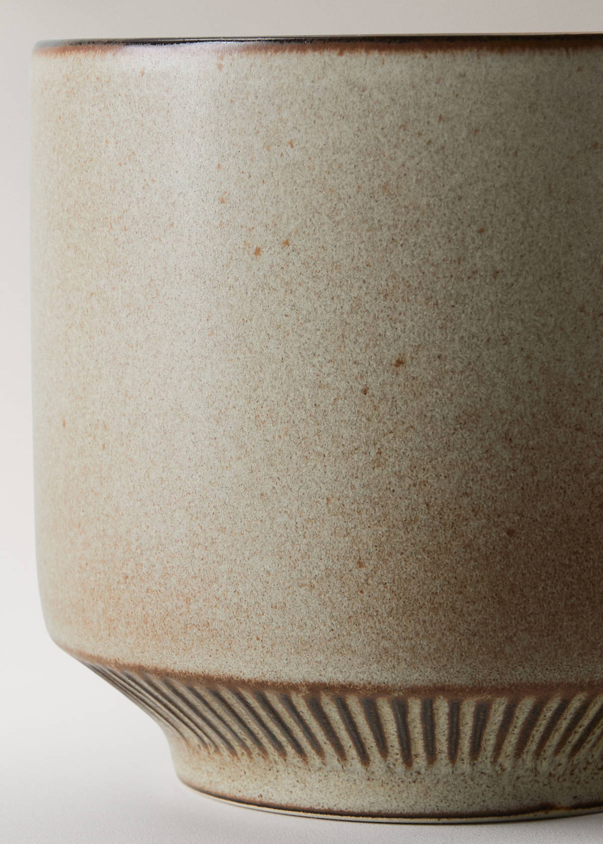Stoneware container candle — Pastel Green