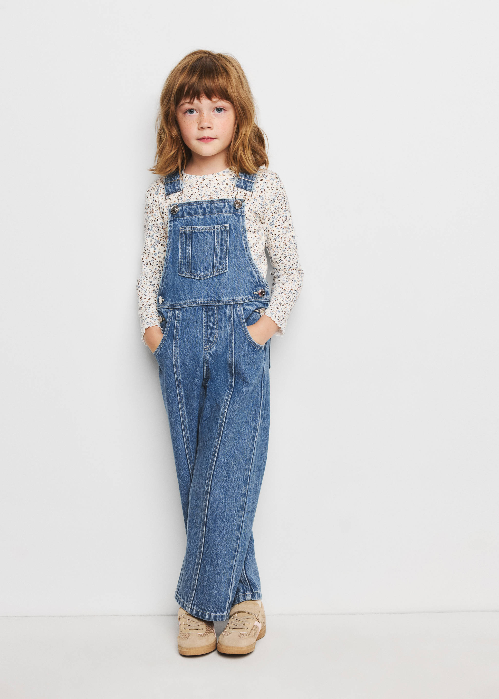Salopette en denim avec coutures - Plan général