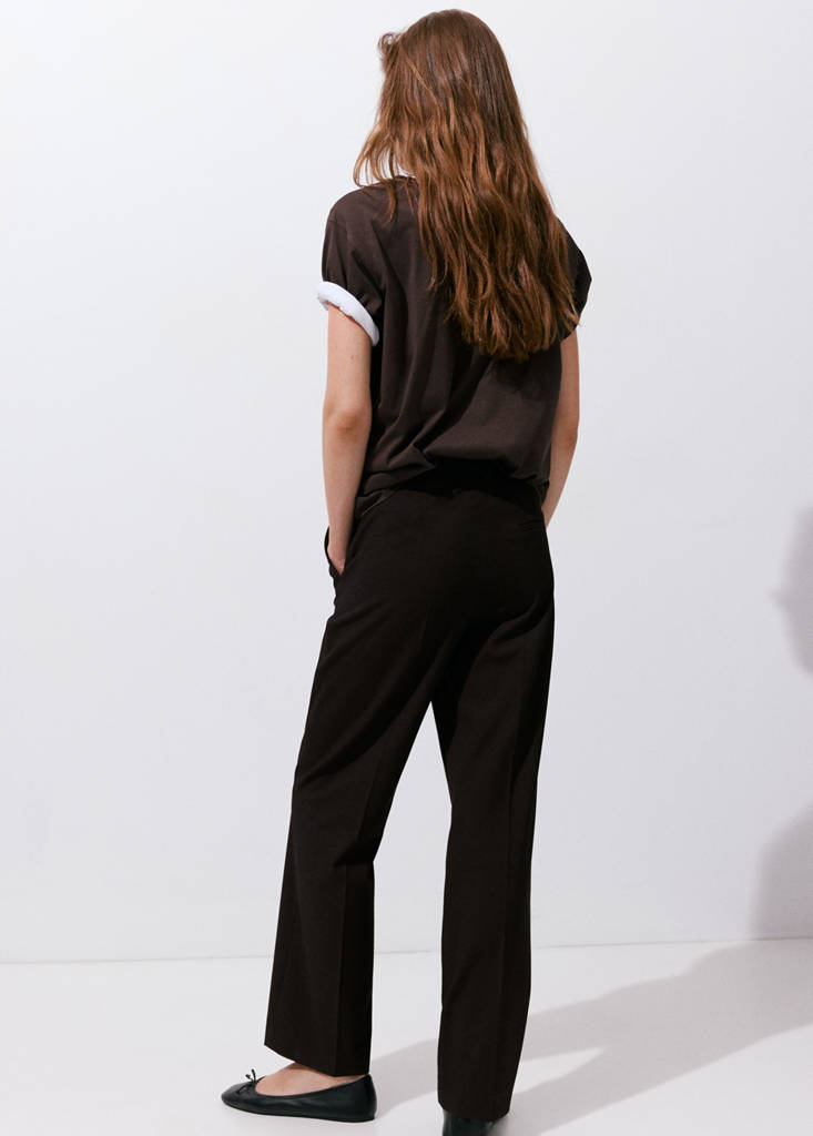 Straight mid-rise trousers — Chocolate