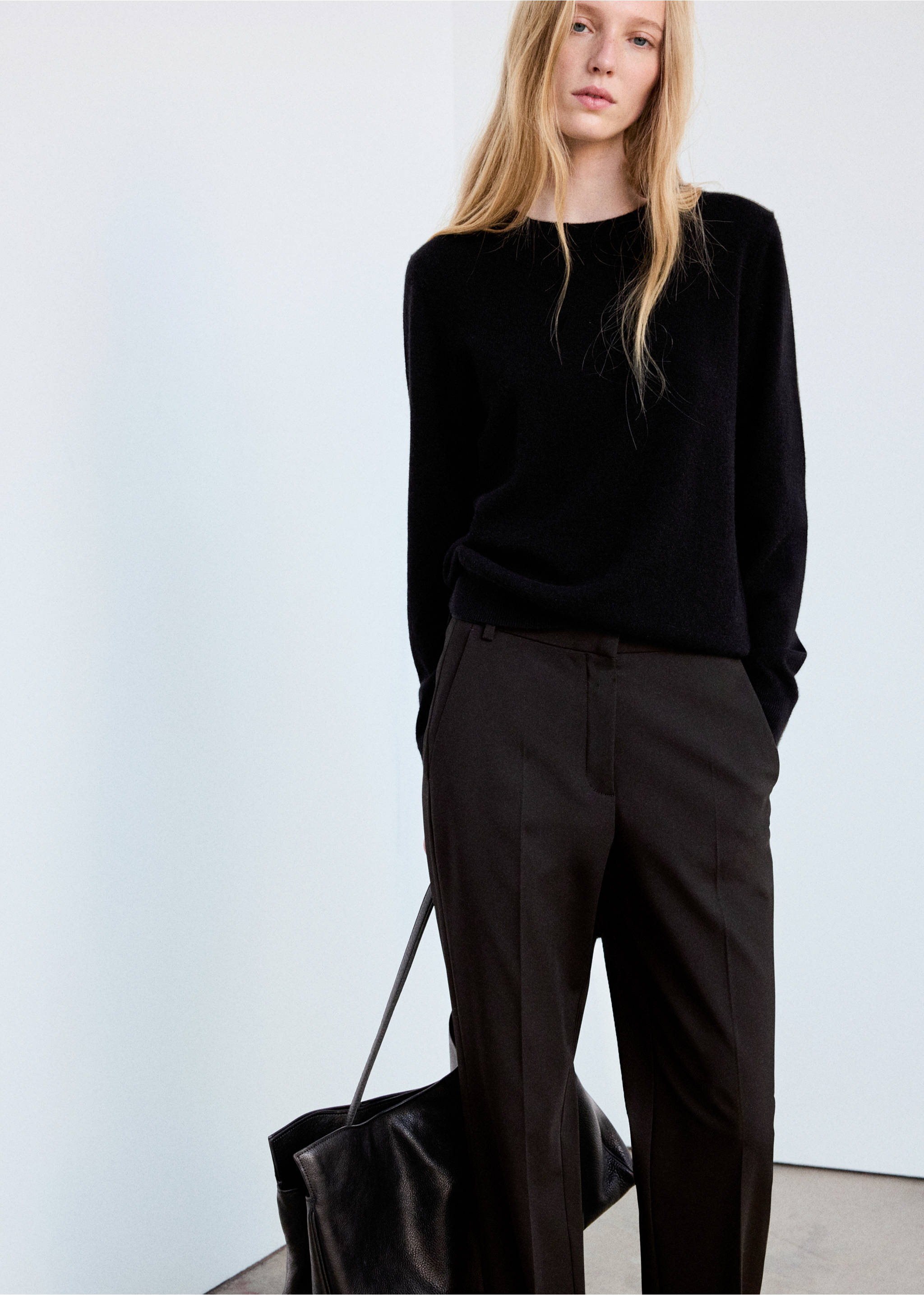 Straight mid-rise trousers - Details of the article 3, Chocolate. Ref: 37054422-02.