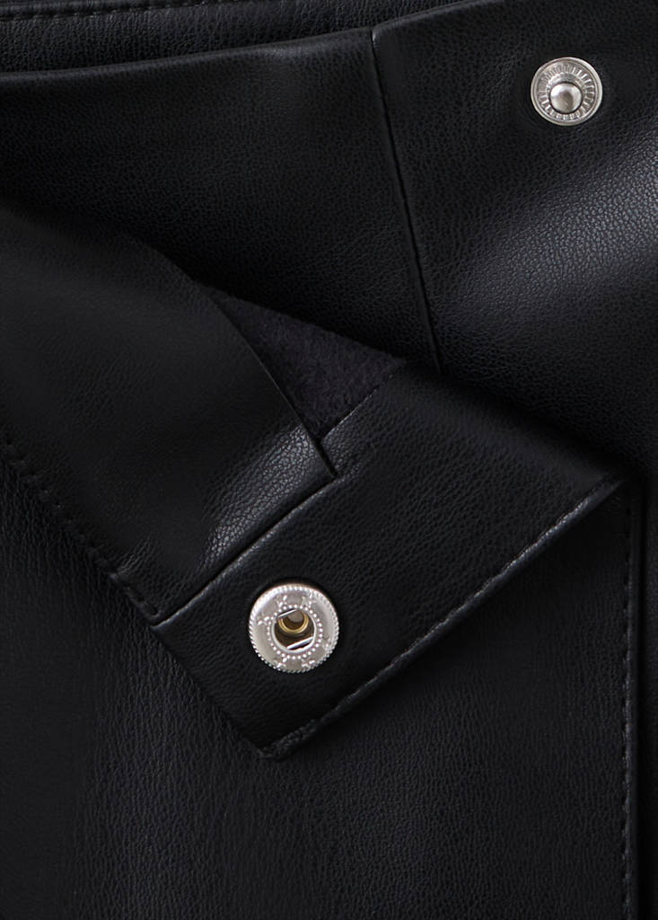Faux-leather culottes — Black