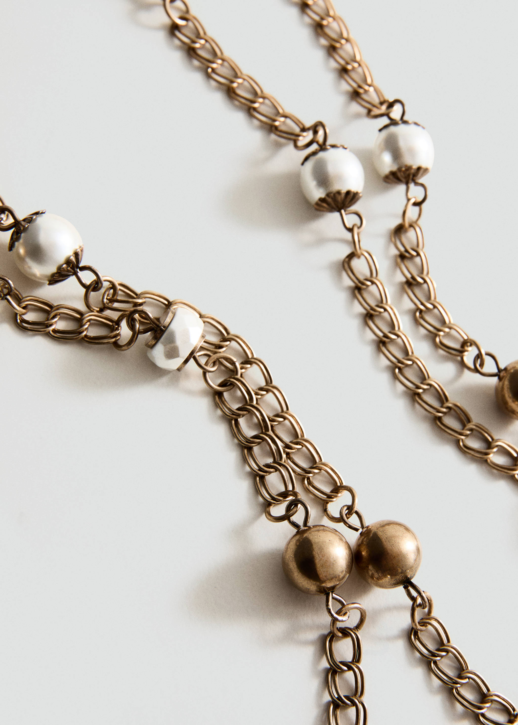 Double necklace with bead detail - Medium plane