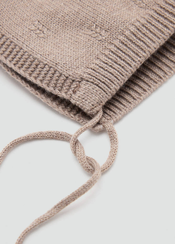 Herringbone detail knitted bonnet — Medium Brown