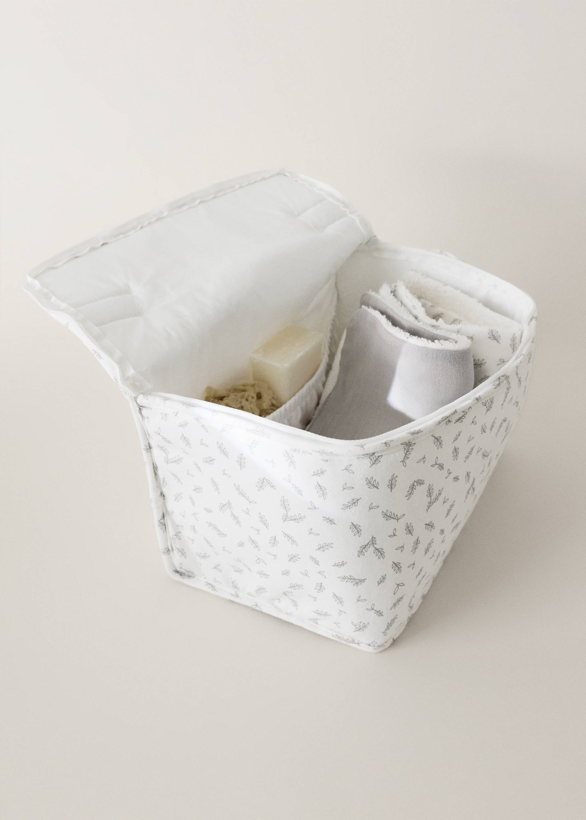 Children’s printed toilet bag - General plane