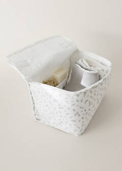 Children’s printed toilet bag — Ecru 1